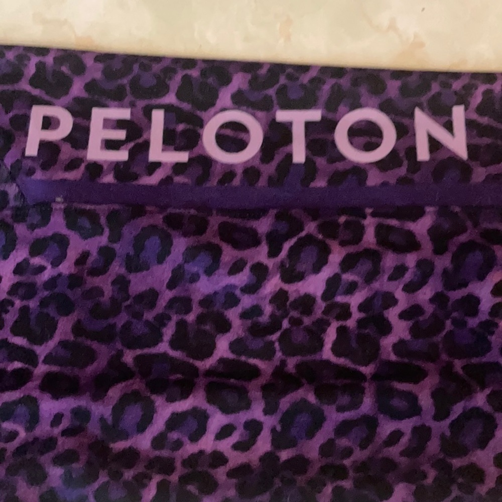 Peloton purple leopard Wear It To Heart legging XL